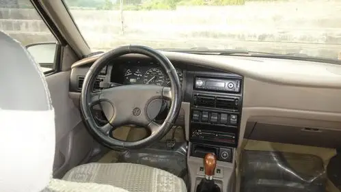 【玉林】上海大众桑塔纳2000 价格3.00万