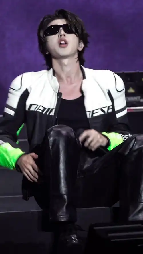 蔡徐坤2023迷巡回演唱会