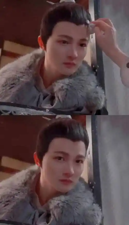 周深变装秀:春晚的舞台魅力_观众_传统_造型