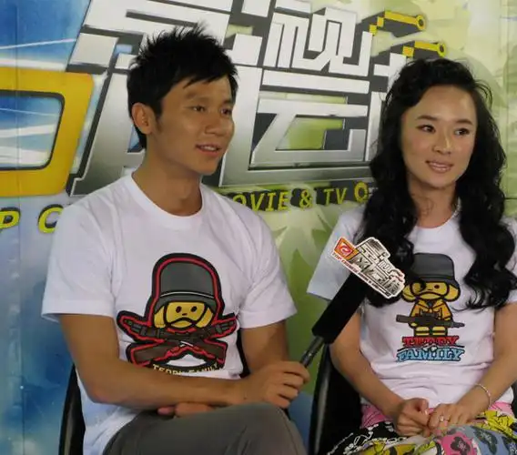 李晨霍思燕互爆猛料最佳损友风云对决