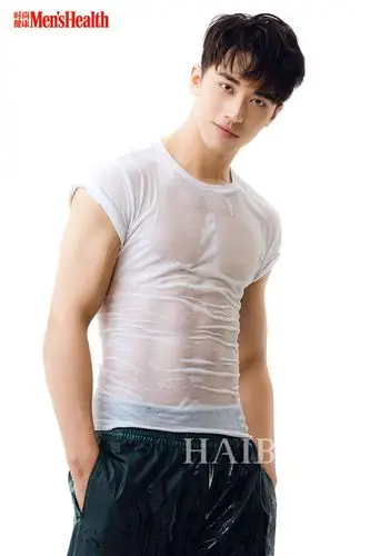许魏洲登《时尚健康mens health》周年刊封面
