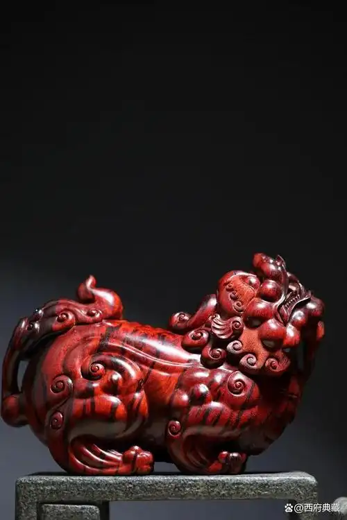 貔貅又叫天禄,辟邪.