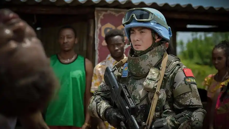 电影《中国蓝盔》全阵容出席,@演员_沈浩 等在片中饰演中国维和部队