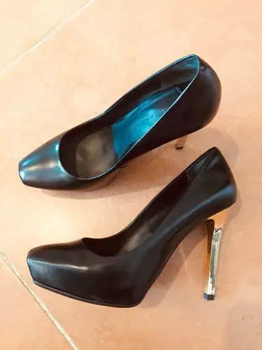 【全新正品专柜高跟鞋】_二手_转让_回收 – 闲鱼