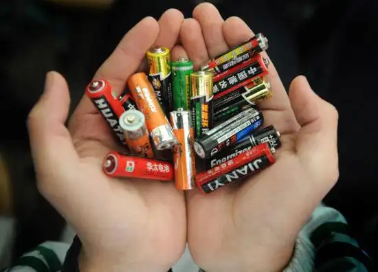 废旧电池回收是否会造成集中污染|废旧电池|电池回收_新浪新闻