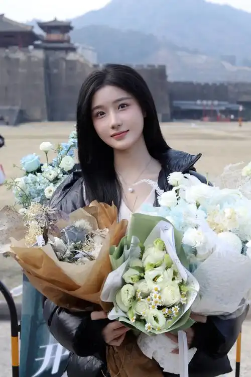 90杜听馨@陈意涵estelle,期待全新故事开启!