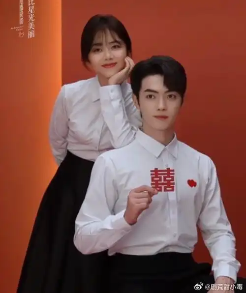 许凯谭松韵拍结婚照花絮