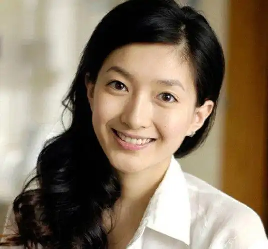 三十而已女主角江疏影五官亮点与硬伤评析