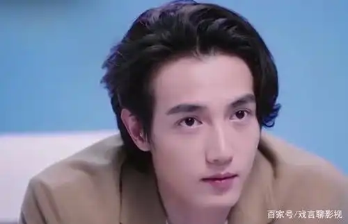 女儿们的恋爱3,嘉宾阵容引起热议,萧亚轩黄皓因年龄差被吐槽