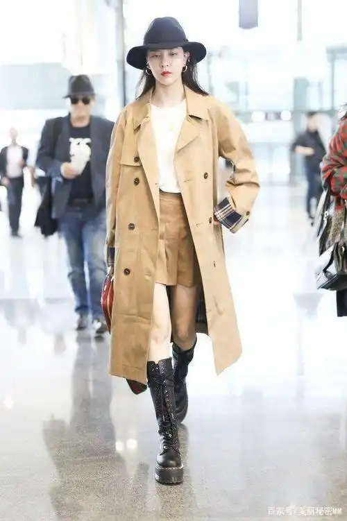 明星骑士靴穿搭合集,杨幂造型时尚度满分,满满的霸道总裁范