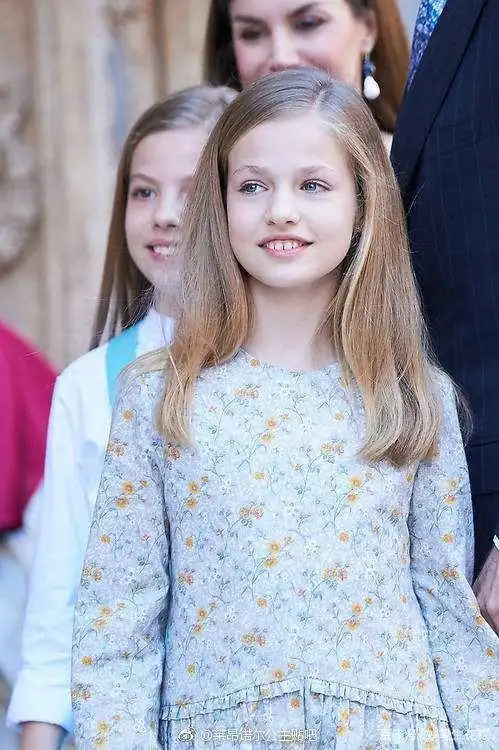 西班牙公主:出生时挽回王室声誉,13岁被印在硬币上,未来是女王 - 265