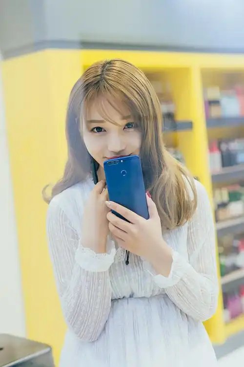 荣耀v9美女图赏:颜值足以胜于目前任何一款手机