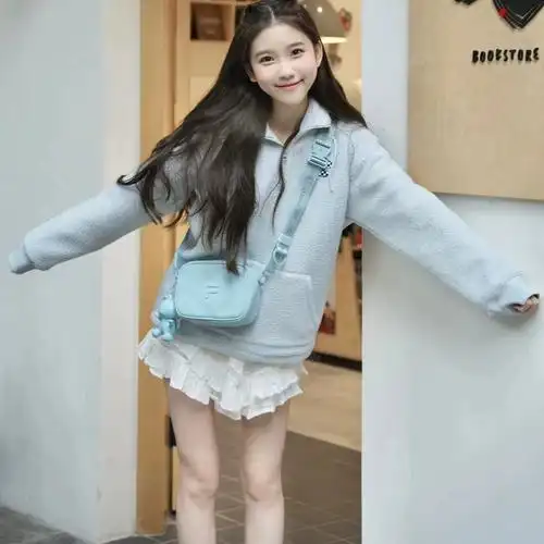 fila斐乐相机包欧阳娜娜同款包包潮牌女包包斜挎包小熊相机包女