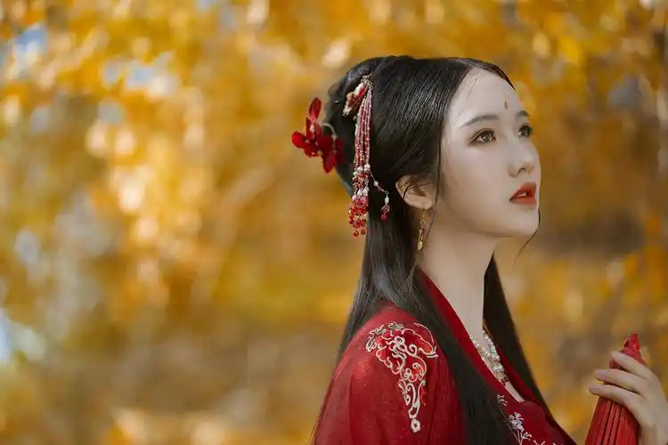 温柔端庄的古装美人唯美古风摄影写真