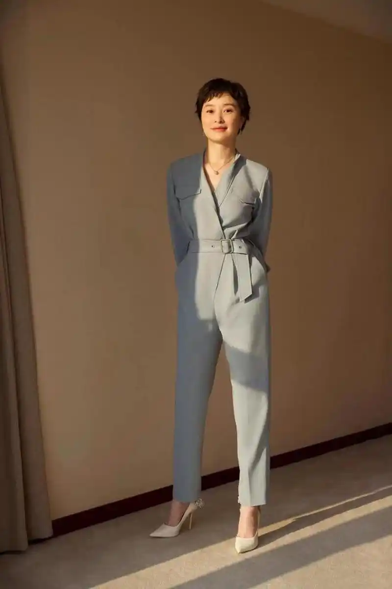 吴越 高跟秀[鲜花]