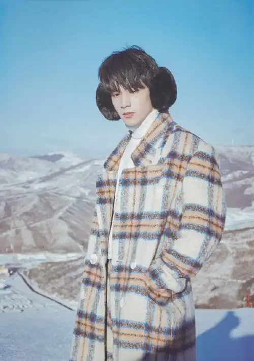 #新生代演员刘耀文##时代少年团半秒三连拍#