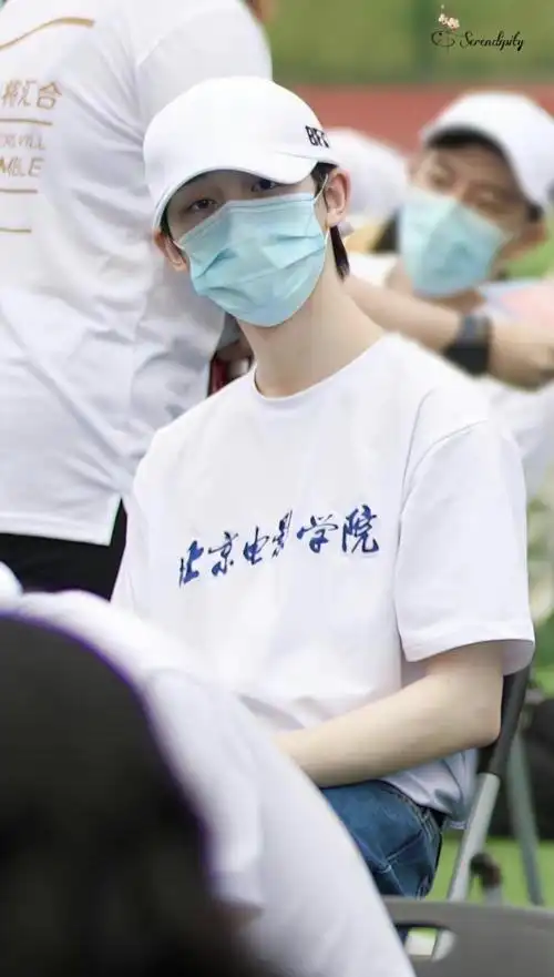 也说明了北京电影学院是丁程鑫所喜欢的一个学校在艺考成绩公