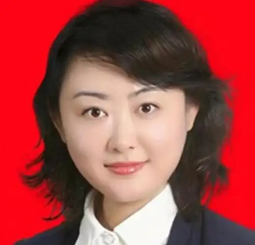 80后女县长杨蕾走红貌美胆大履历丰富毕业院校更是不一般