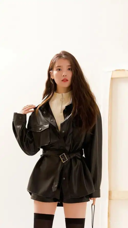 韩国民妹妹——iu李知恩,定义不同穿搭风格!