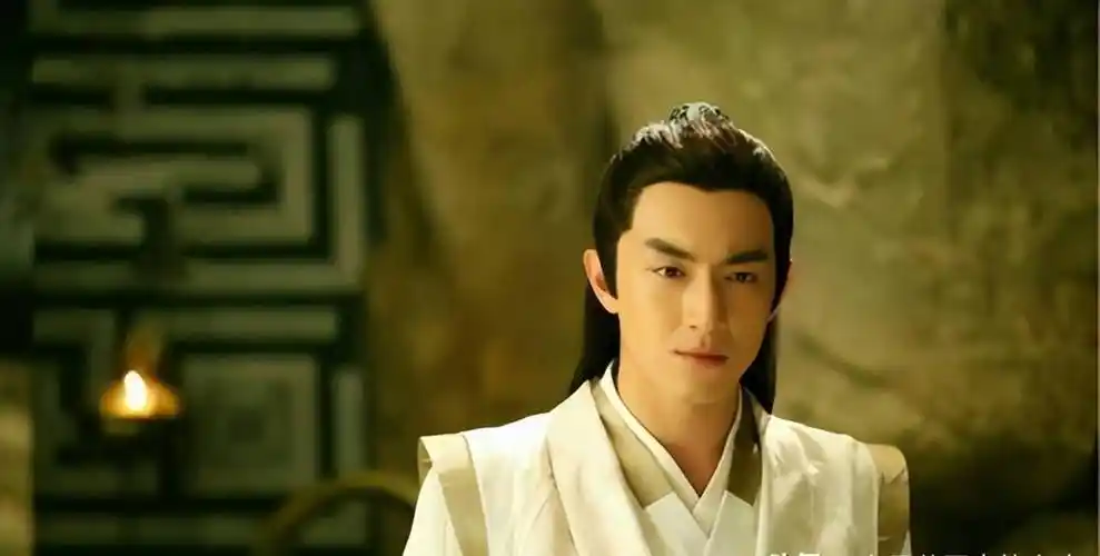 林更新的作品是仅凭借颜值就能让观众印象深刻?_宇文玥_楚乔_身体