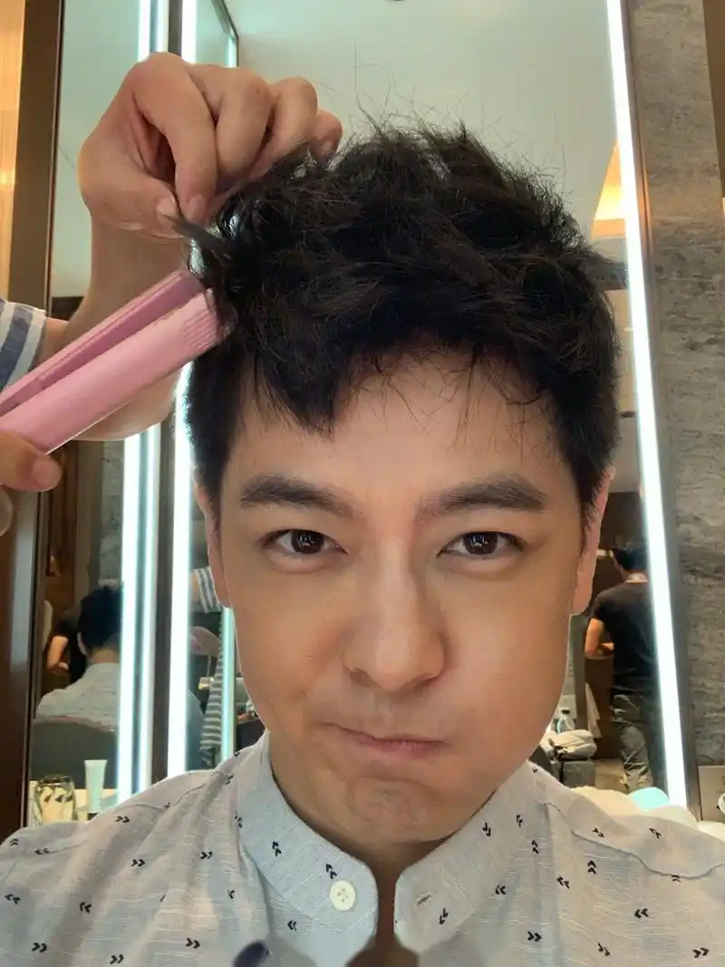 你会不会过一段时间就会想换个发型?