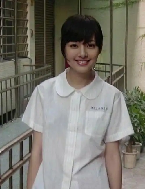 从小美到大!郭碧婷短发旧照被赞初恋脸,但长发及腰更惊艳