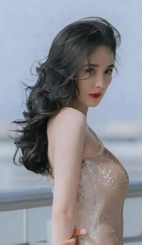 华语一线女明星社会公益哪家强,佟丽娅,杨颖最忙