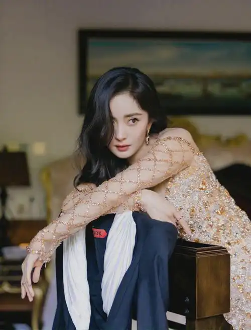 大幂幂风情万种身材绝了