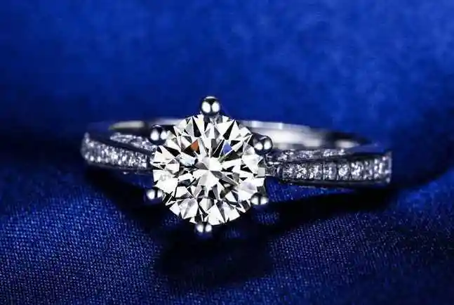 一克拉钻戒大概多大一克拉大概多大