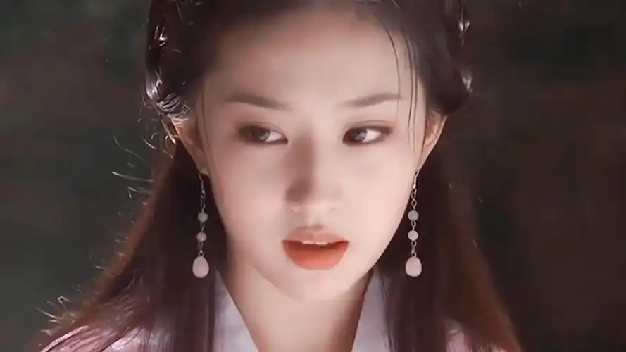 我要上热门#15岁的刘亦菲已经把王语嫣的美发挥到了极致,金庸说过