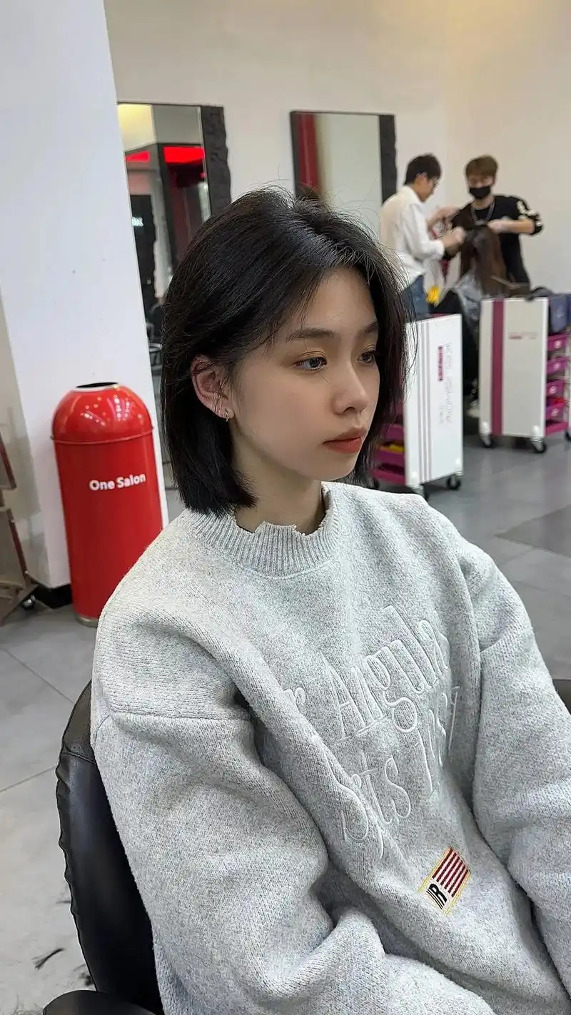 女生超短发的刘海设计会左右 - 抖音