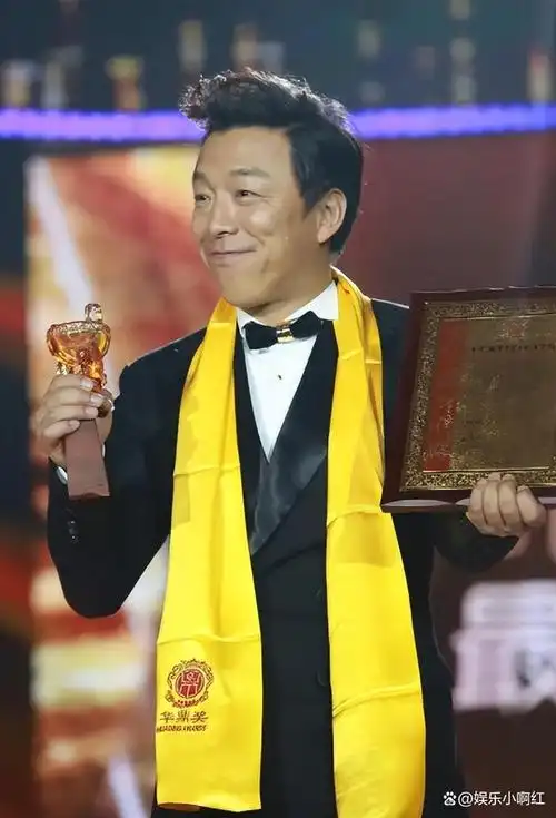 演员黄渤:普通妻子是"掌心宝",成名后抛弃糟糠妻不是他的作风