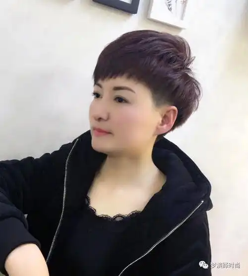 今年流行锅盖头