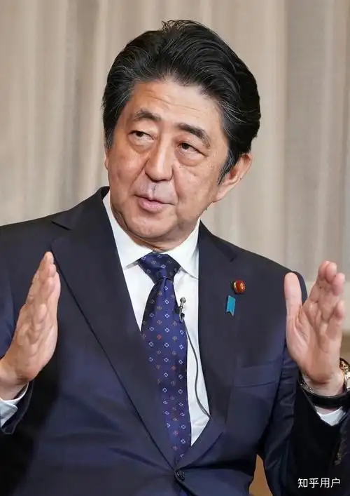 为什么同是亚洲人,日本人的脸部特征看着很奇怪有种说不出的感觉?