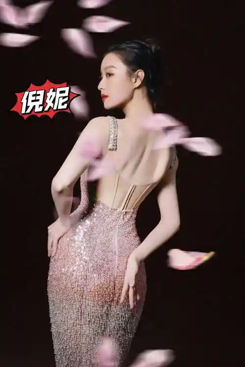 明星腰臀比大比拼,网友热议:难以抉择!