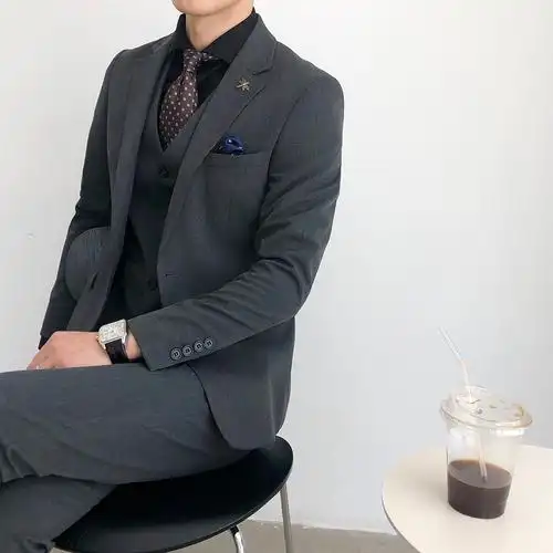 首页 男装 上装/外套 西服套装