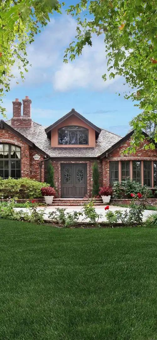 别墅,树木,草地,鲜花 iphone 壁纸