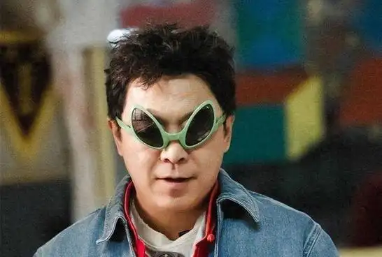 闹剧煽情,汽车植入引尴尬|综艺|张艺兴|央视元宵晚会_网易订阅