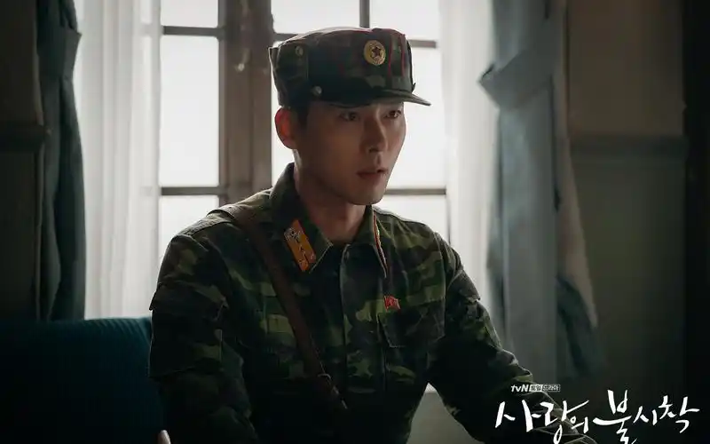 玄彬《爱的迫降》剧照图片壁纸