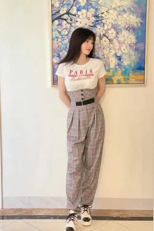 柳岩终于藏不住了私服如此优秀的她身高原来只有162