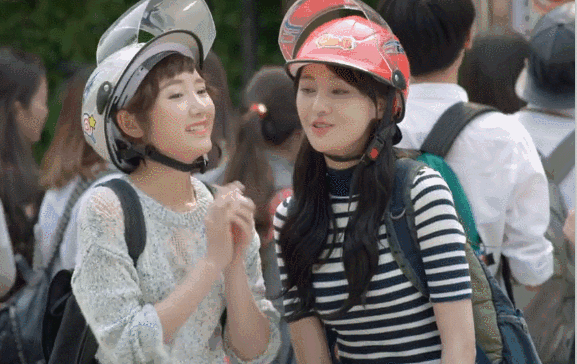 原来她爸爸当年并没有狮子大开口|天价片酬|片酬|郑爽|毛晓彤