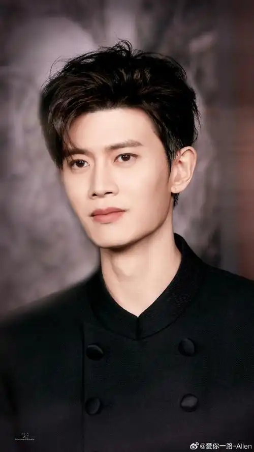 因为他们真诚自信勇敢,而不同于那些居心回测之人@任嘉伦allen#tasaki