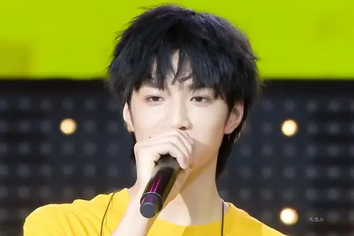 刘耀文 - 堆糖,美图壁纸兴趣社区