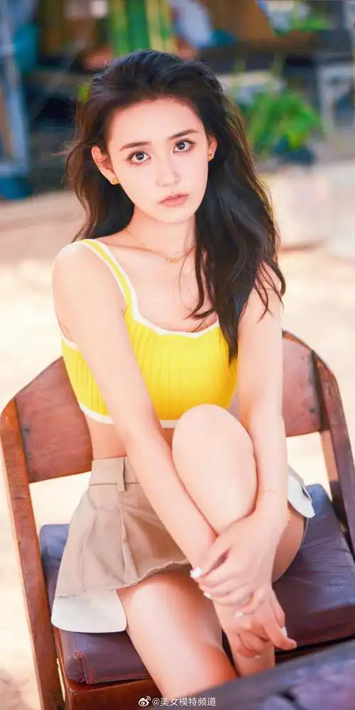 蒋依依男人装元气大片