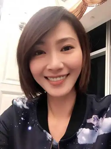 40岁侯怡君是知名的演员,身材仍保想相当好的她,近日更是放大绝, 为了