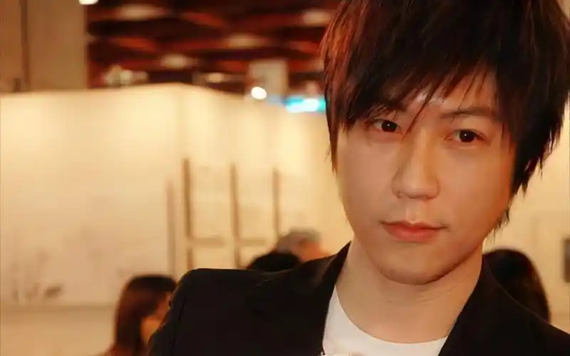 五月天阿信 我会躲开哈哈哈哈哈