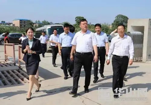 《教育访谈》11月12日专访富平县职业教育中心主任王荣娟 讲述职业