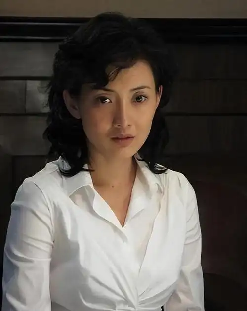 演员牛莉:我这辈子最正确的决定,就是为普通丈夫,连生了仨孩子