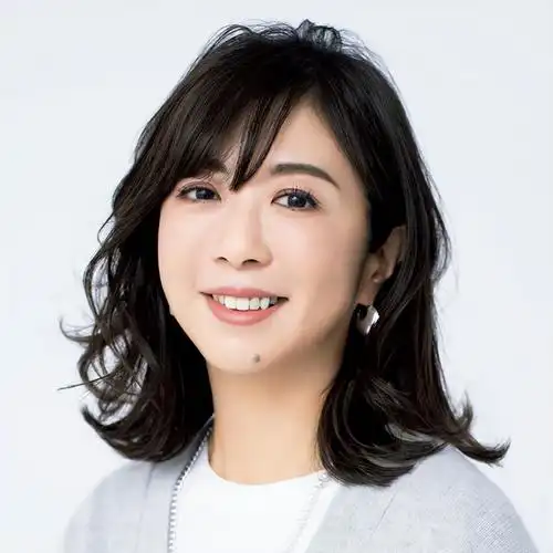 40岁女人发型别瞎烫,认准这11款"减龄"锁骨发,显年轻很洋气