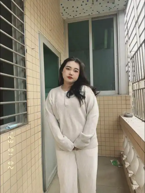 身高153体重130胖妹妹穿搭